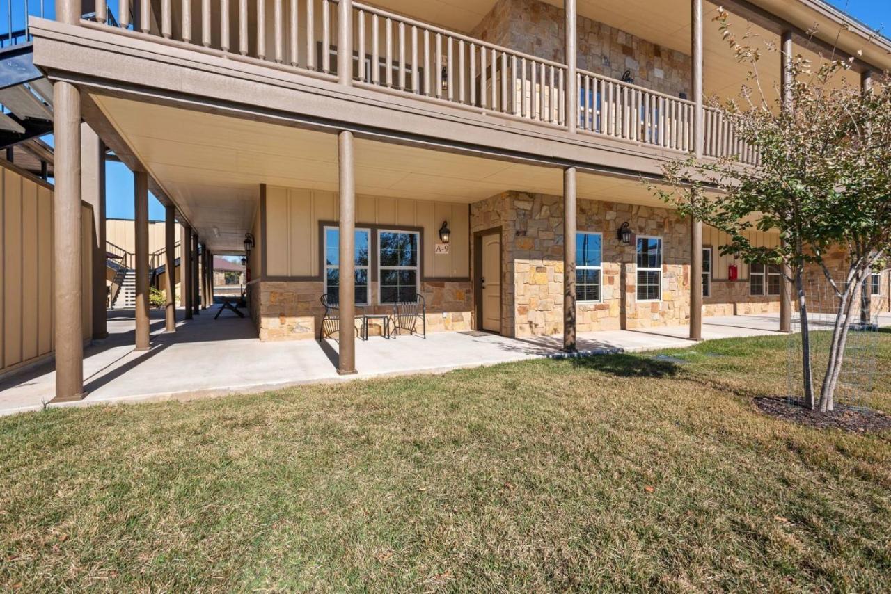 Old Mill Resort New Braunfels Eksteriør billede
